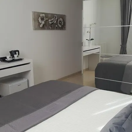 Villafonzie Adults Only Gayfriendly B&B *